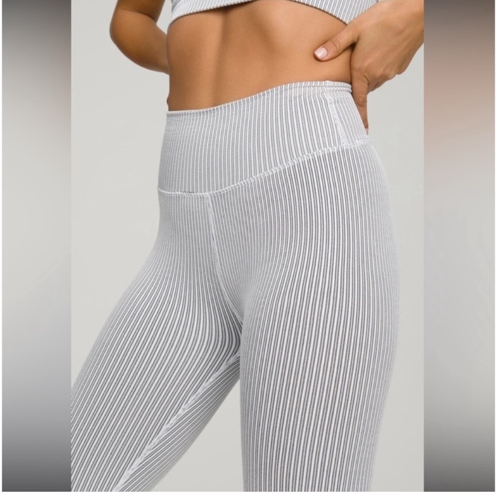Good American NWOT Seamless Ribbed Leggings